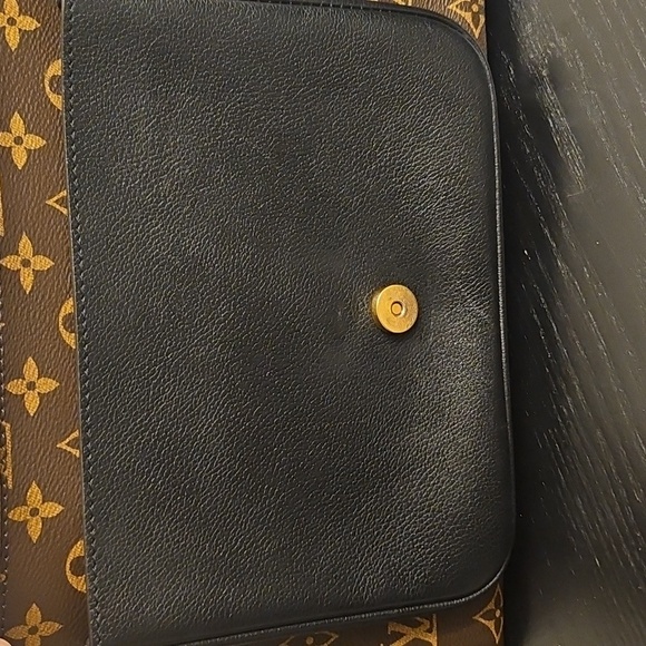⭐SOLD⭐ Louis Vuitton Monogram Bag - Marignan - Picture 14 of 16